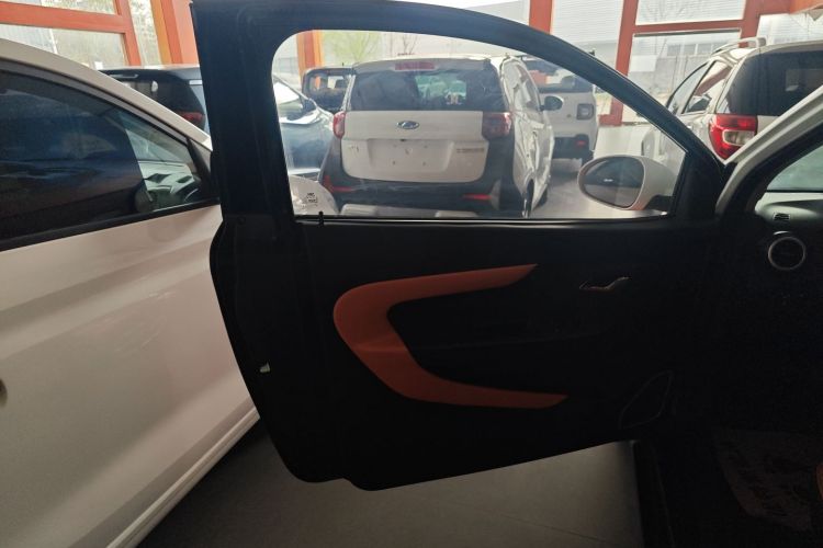 奇瑞新能源 小蚂蚁 2018款 400 4座智享版中控内饰7008