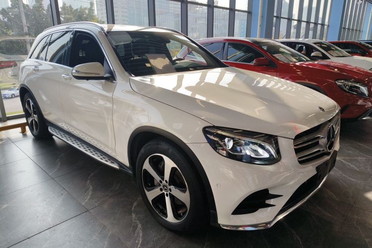奔驰GLC 2019款 GLC 260 L 4MATIC 豪华型车身外观3
