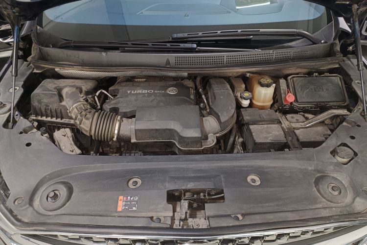 别克GL8 2020款 Avenir艾维亚 四座尊礼版机舱底盘24