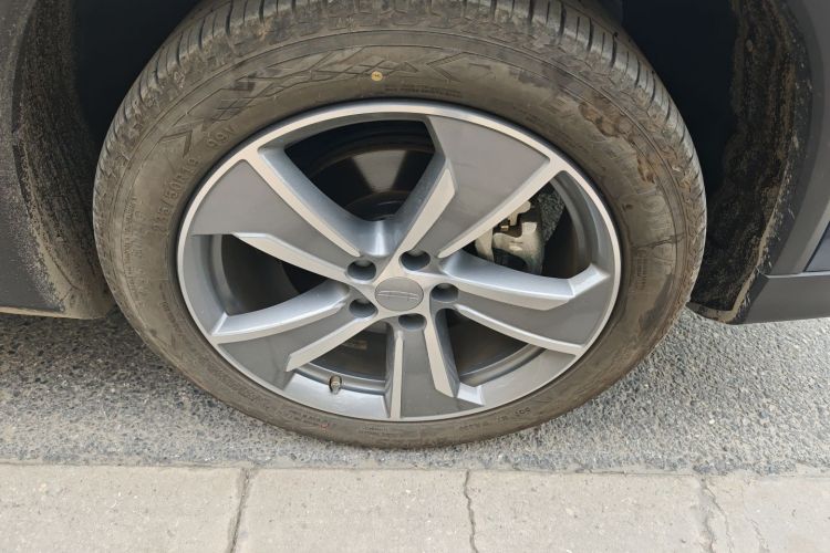 吉利汽车 豪越L 2024款 2.0T DCT旗舰型车身外观10