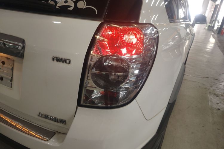 雪佛兰 科帕奇 2014款 2.4L 四驱旗舰版 7座车身外观9