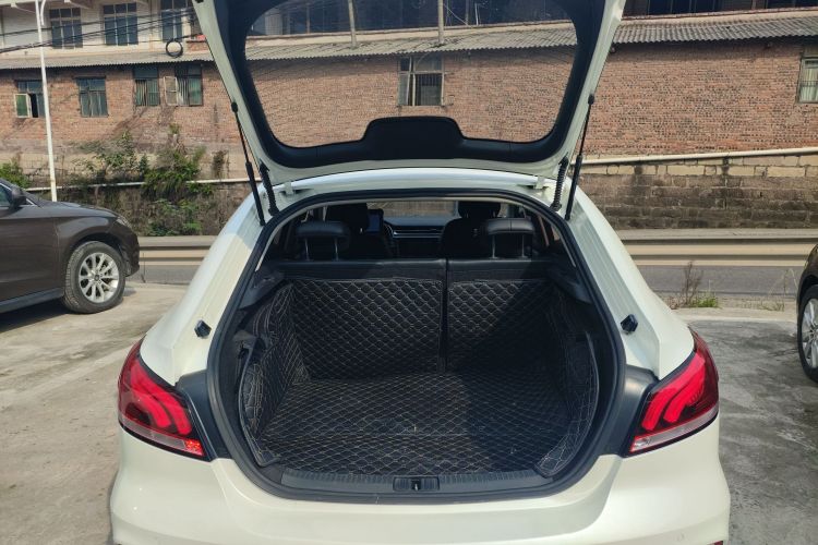 名爵 MG6 2019款 20T 自动运动版中控内饰23