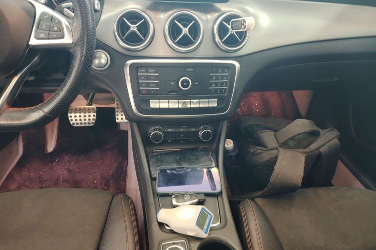 奔驰CLA 2019款 CLA 220 4MATIC局部细节18