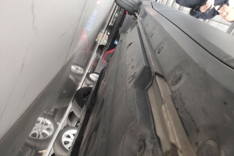 丰田C-HR 2020款 2.0L 豪华版局部细节9001