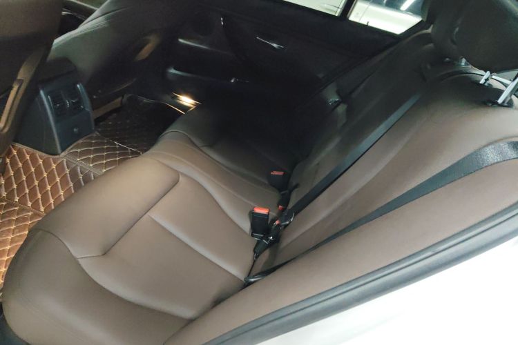 宝马3系 2019款 320Li 时尚型中控内饰7004