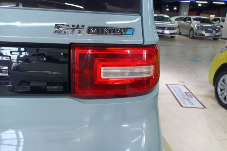 五菱汽车 宏光MINIEV 2020款 自在款 磷酸铁锂车身外观9