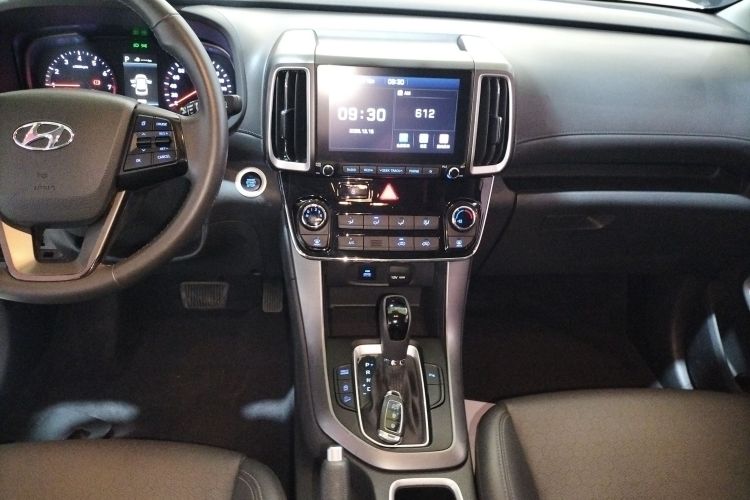 北京现代ix35 2019款 2.0L 自动两驱智勇·畅享版 国VI中控内饰16