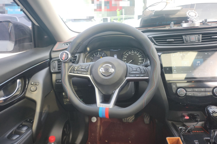 日产 奇骏 2021款 2.0L CVT 2WD XL ITS智联舒适版中控内饰13