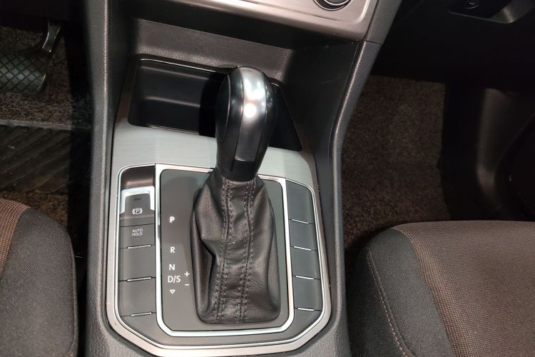 大众 高尔夫·嘉旅 2018款 1.6L 自动舒适型中控内饰18