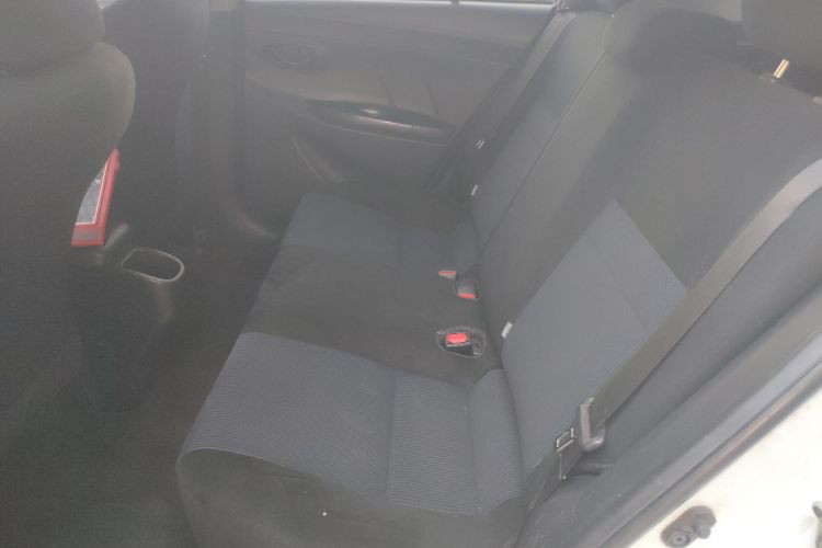 丰田 YARiS L 致炫 2019款 1.5E CVT魅动版 国VI中控内饰7004