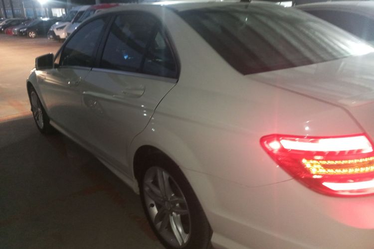 奔驰C级 2013款 C 180 经典型 Grand Edition车身外观4