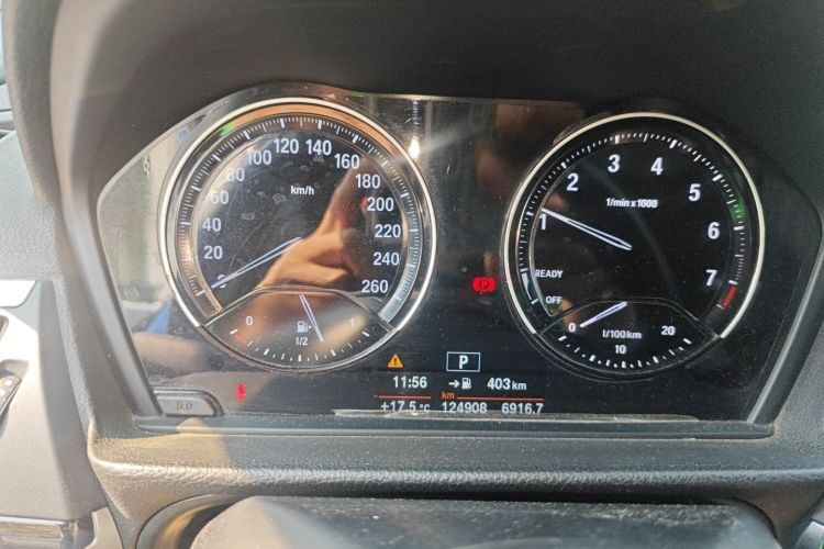 宝马1系 2018款 118i 运动型中控内饰14