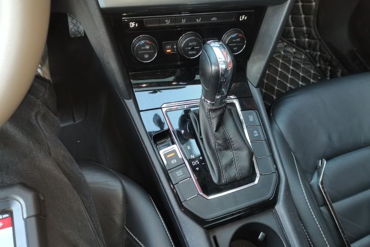 大众 凌渡 2015款 330TSI DSG舒适版局部细节18