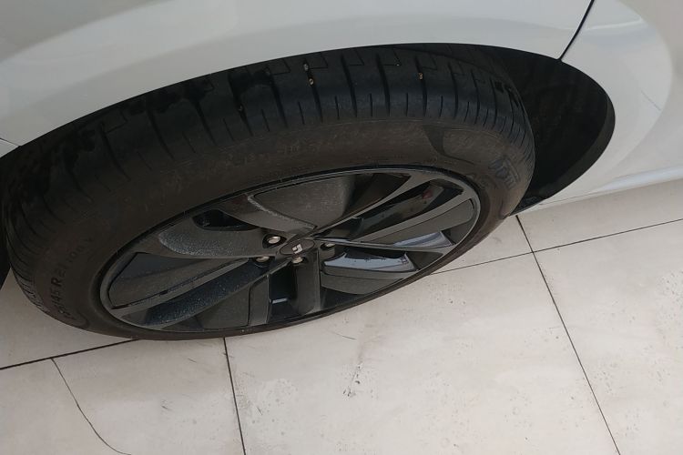 理想汽车 理想L6 2024款 Pro车身外观6008