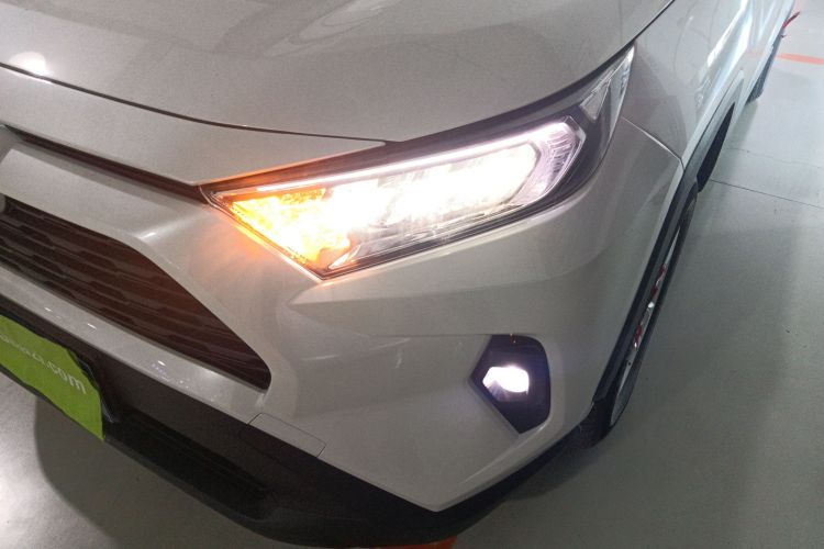 丰田 RAV4荣放 2024款 2.0L CVT两驱都市版局部细节36