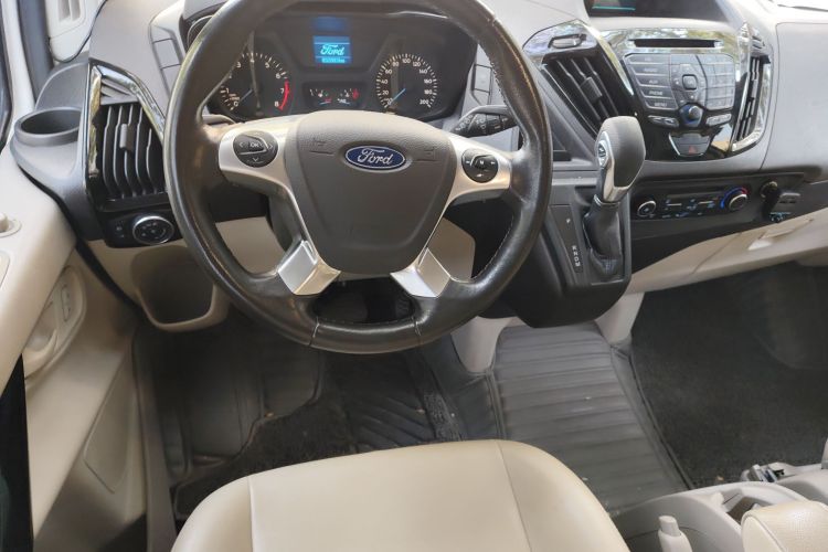 福特 途睿欧 2017款 2.0T 自动精英版局部细节13