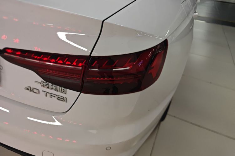 奥迪A4L 2022款 40 TFSI 豪华动感型车身外观6006