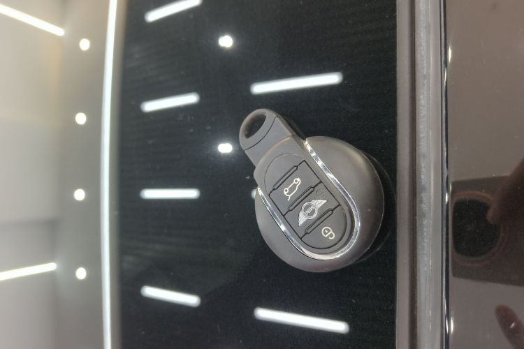 MINI 2016款 1.5T COOPER中控内饰7001