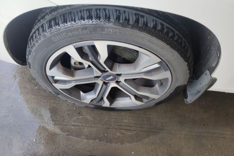 魏牌 VV7 2017款 2.0T 旗舰型车身外观6001