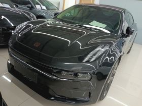 极氪001 2022款 长续航双电机 WE版