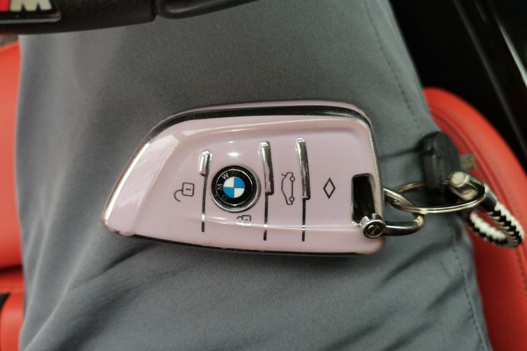 宝马1系 2021款 改款 125i M运动曜夜版中控内饰11