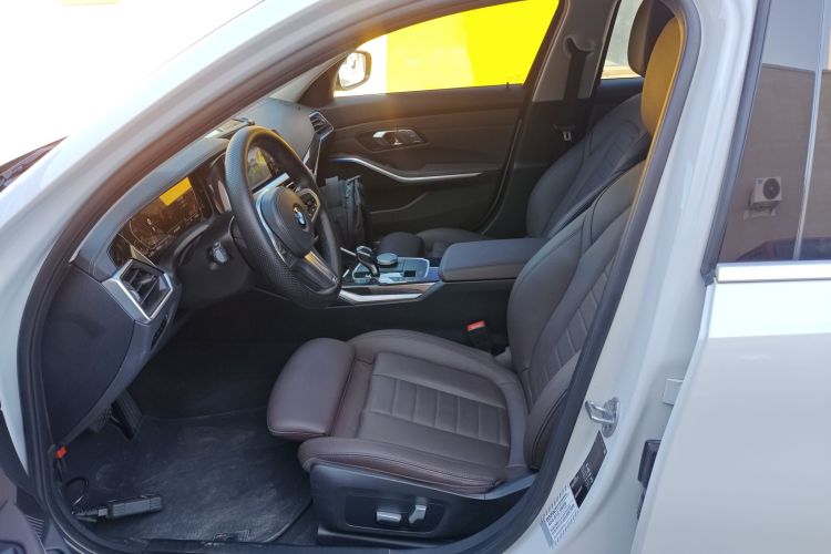 宝马3系 2020款 改款 325Li M运动套装中控内饰20