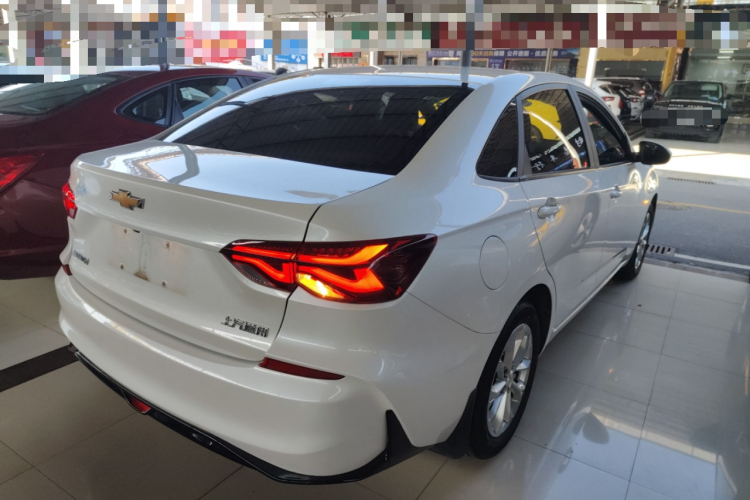 雪佛兰 科鲁泽 2024款 1.5L 双离合乐享版车身外观7