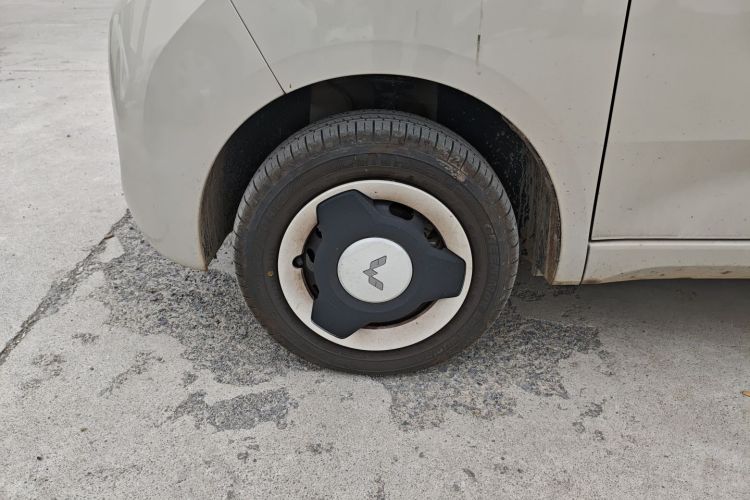 五菱汽车 宏光MINIEV 2024款 第三代 215km 青春版车身外观6007