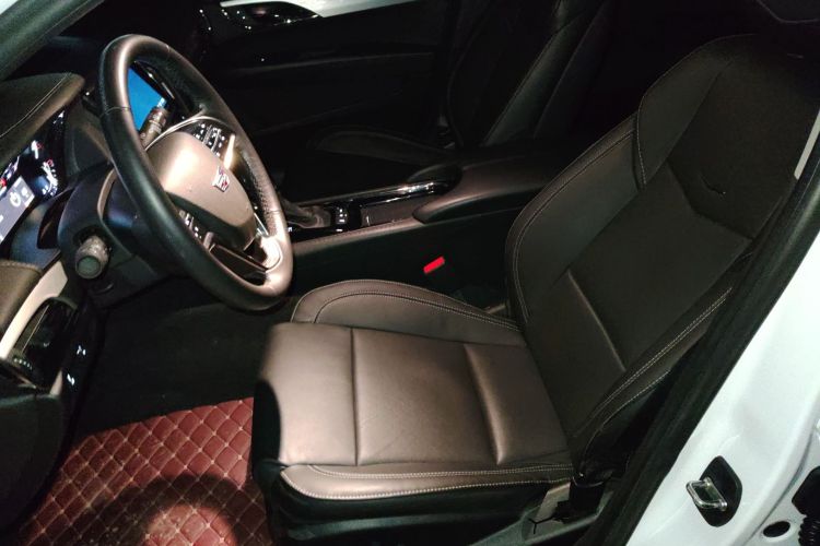 凯迪拉克ATS-L 2017款 28T 时尚型中控内饰19