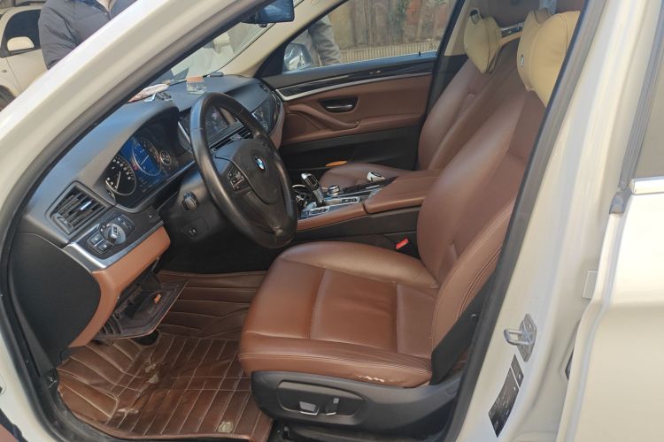 宝马5系(进口) 2014款 520i 典雅型局部细节19