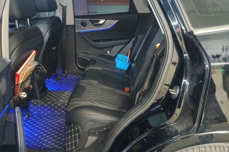 红旗HS5 2023款 2.0T 旗享Pro版中控内饰21