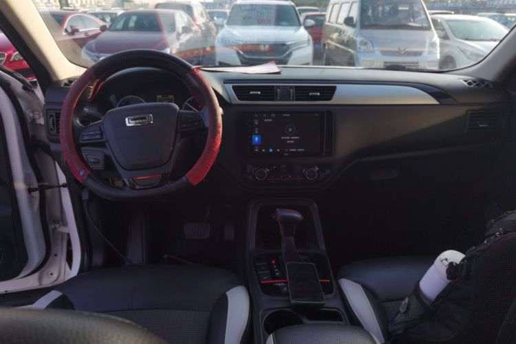 观致5 2018款 改款 1.6T 自动尊贵型中控内饰12