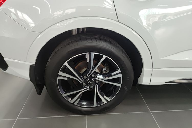 奥迪Q3 Sportback 2022款 40 TFSI 时尚型车身外观6008