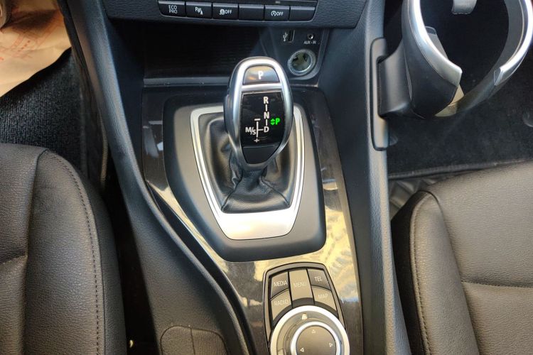 宝马X1 2015款 sDrive18i 领先晋级版中控内饰18