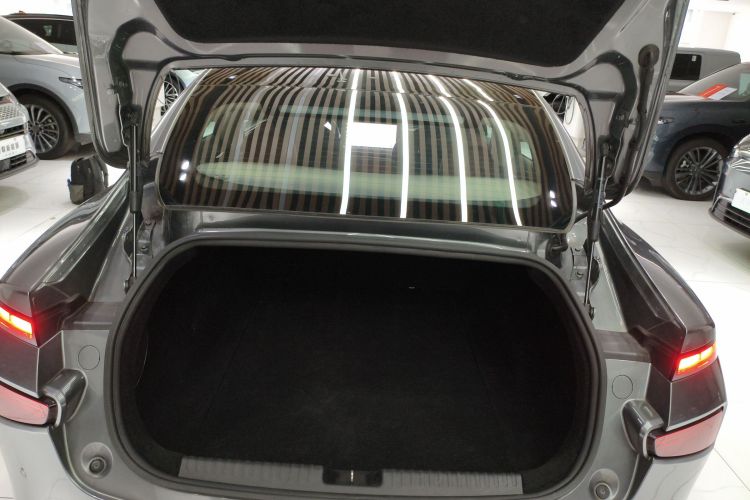 小鹏P7 2020款 562E性能版局部细节23