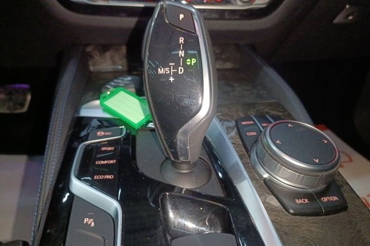 宝马6系GT 2020款 630i M运动套装局部细节18