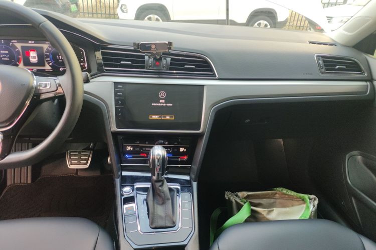 大众 凌渡 2021款 改款 280TSI DSG舒适版中控内饰16