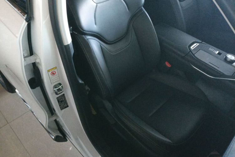 哈弗H6新能源 2023款 DHT-PHEV 110KM 悦行版局部细节41