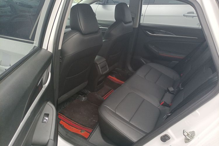 长安 逸动 2020款 PLUS 1.6L GDI 手动豪华型中控内饰7004