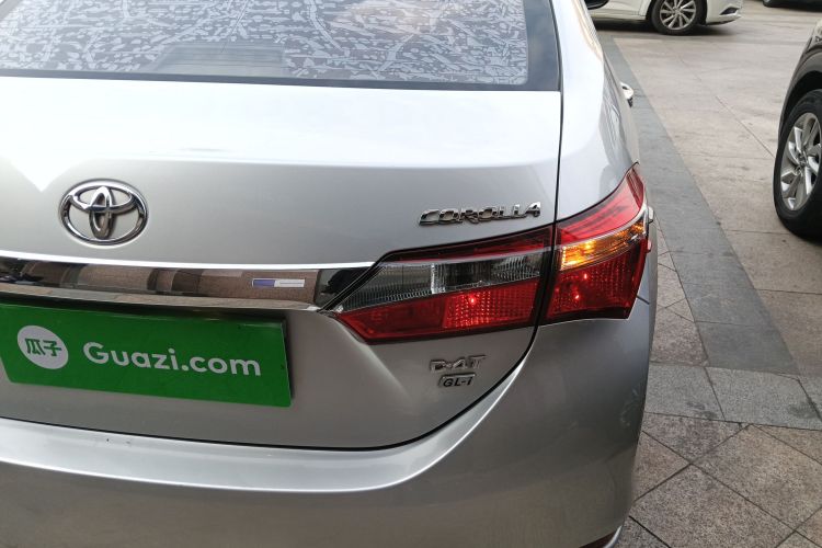 丰田 卡罗拉 2017款 改款 1.2T S-CVT GL-i车身外观9