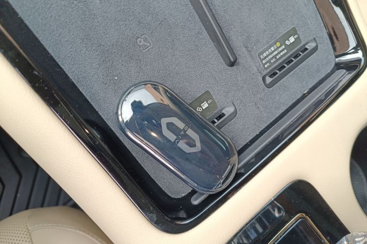 鸿蒙智行 问界M5 2023款 增程四驱智驾版中控内饰11