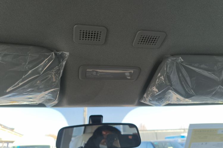 吉利银河 2024款 熊猫mini 200km 耐力熊中控内饰22