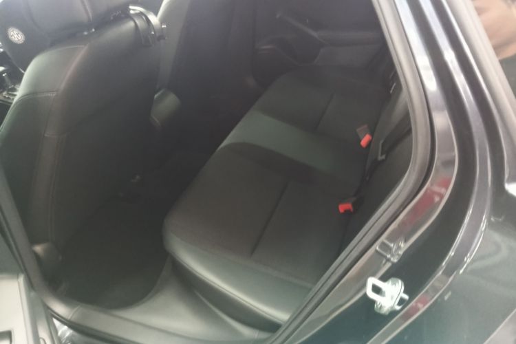 本田 思域 2022款 240TURBO CVT燃动版中控内饰21