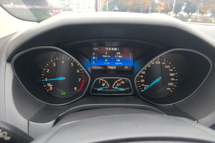 福特 福克斯 2015款 两厢 EcoBoost 180 自动运动型中控内饰14