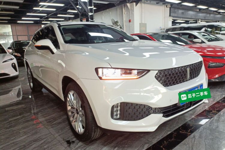 魏牌 VV7 2017款 VV7c 2.0T 豪华型车身外观3