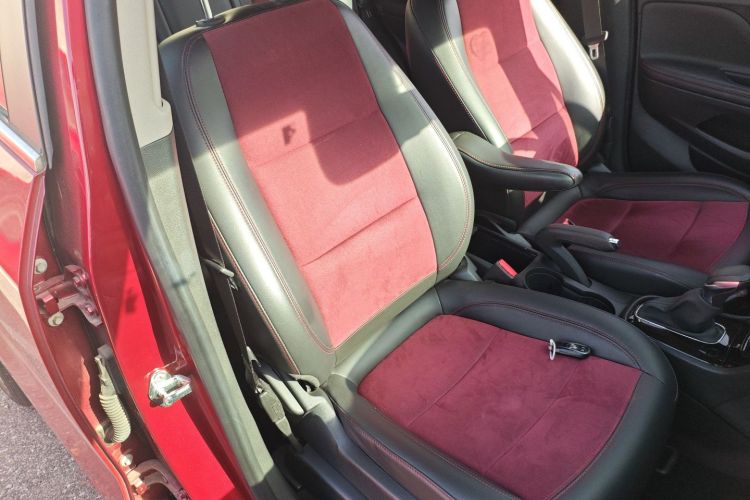 别克 昂科拉 2018款 18T 自动两驱都市精英型局部细节41