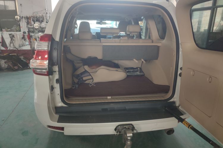 丰田 普拉多 2016款 2.7L 自动标准版局部细节23