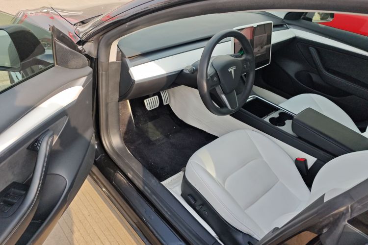 特斯拉 Model 3 2020款 Performance高性能全轮驱动版中控内饰20