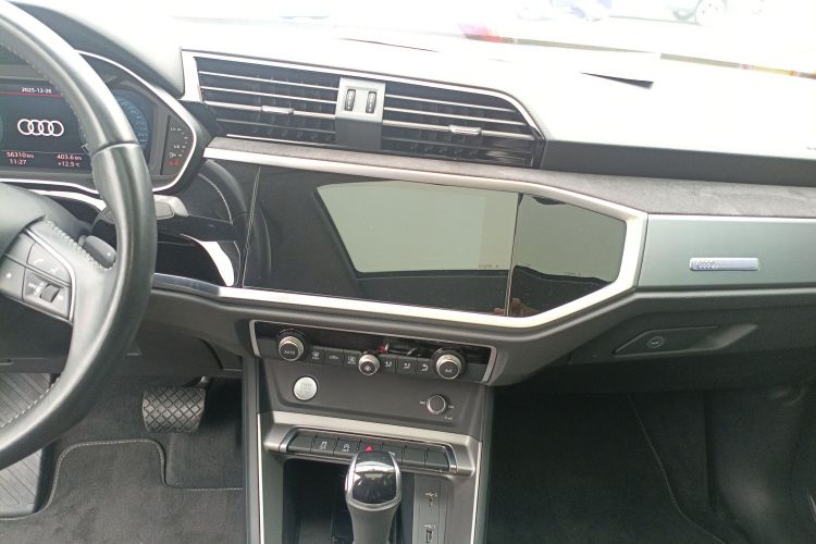 奥迪Q3 2019款 40 TFSI 时尚动感型中控内饰16