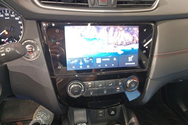 日产 逍客 2021款 2.0L CVT豪华版中控内饰16